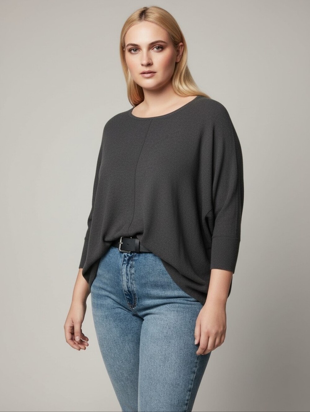 Laura Dark Gray Relaxed Crewneck Sweater